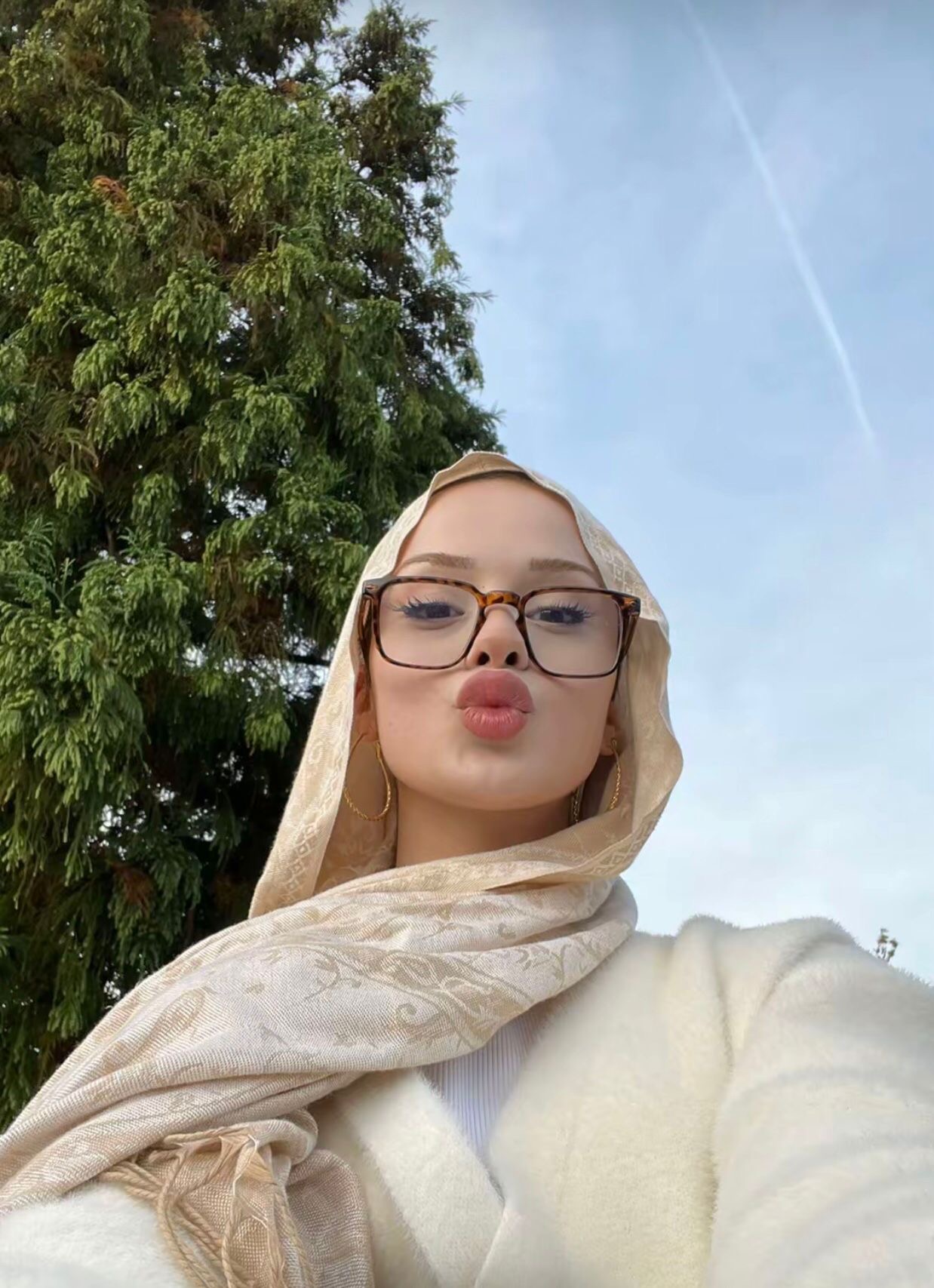 Sarıhaliller Doğal Güzellik Escort Tülin
