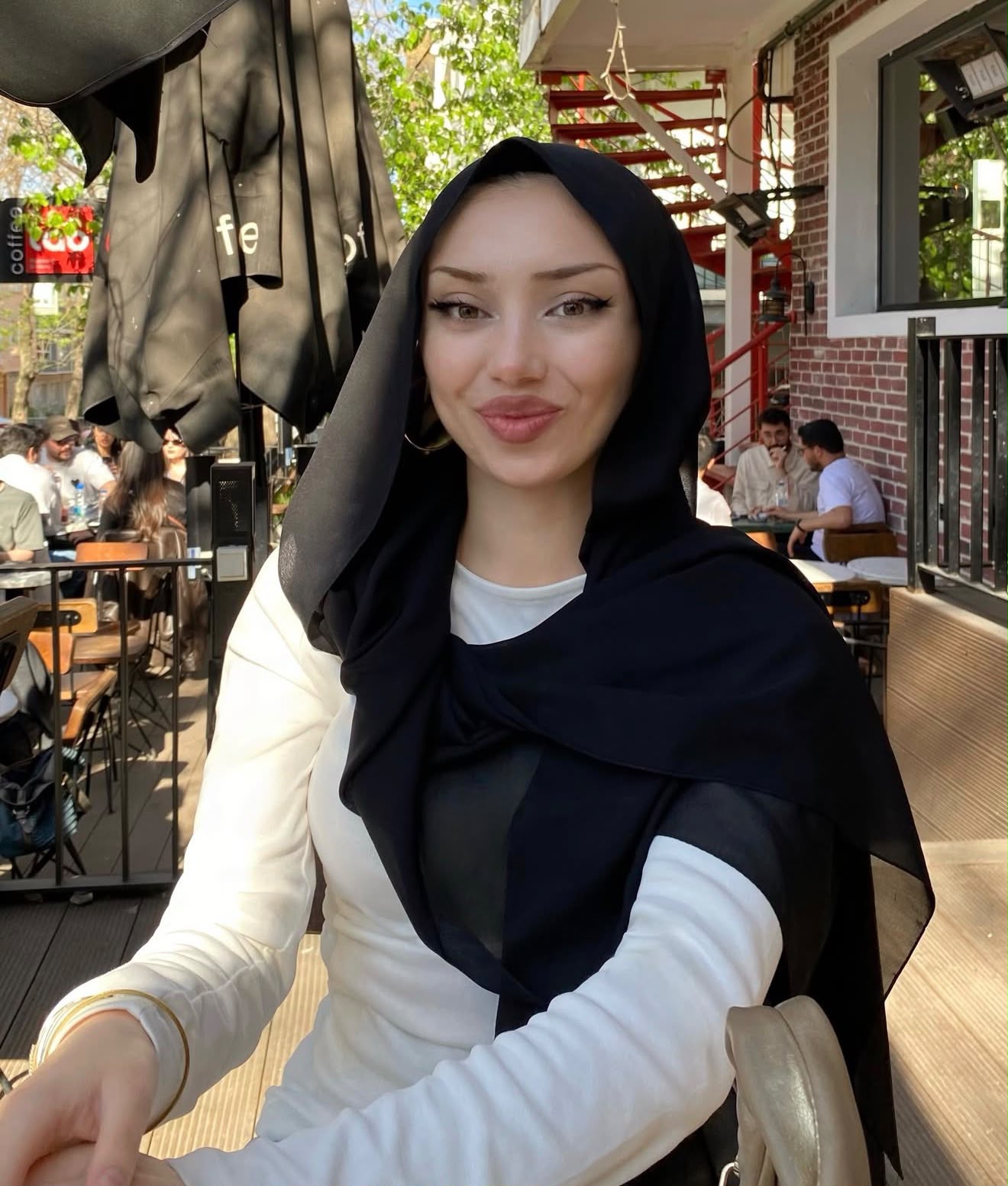 Çınardibi Güleryüzlü Kadın Escort Bayan Duygu